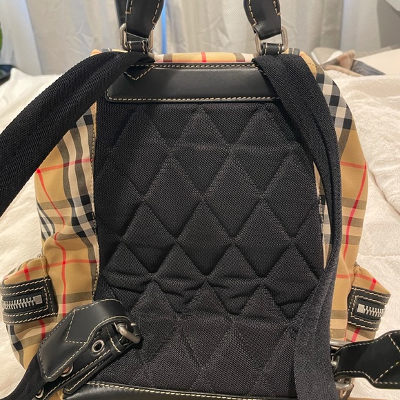 Burberry Medium Rucksack - Picture 2 of 11